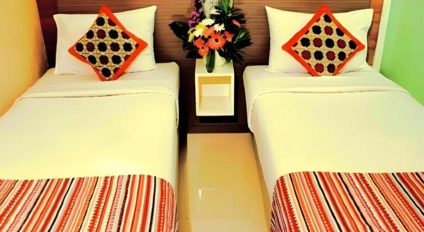 เคลย์โฮเต็ล จาการ์ตา Hotel ภายนอก รูปภาพ